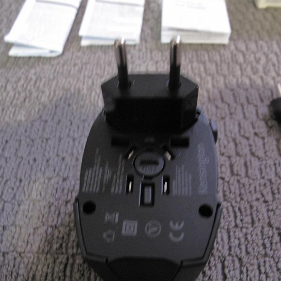 Kensington International Travel Adapter power adapter - BS 1363, NEMA 1-15, Eur - Picture 6 of 16